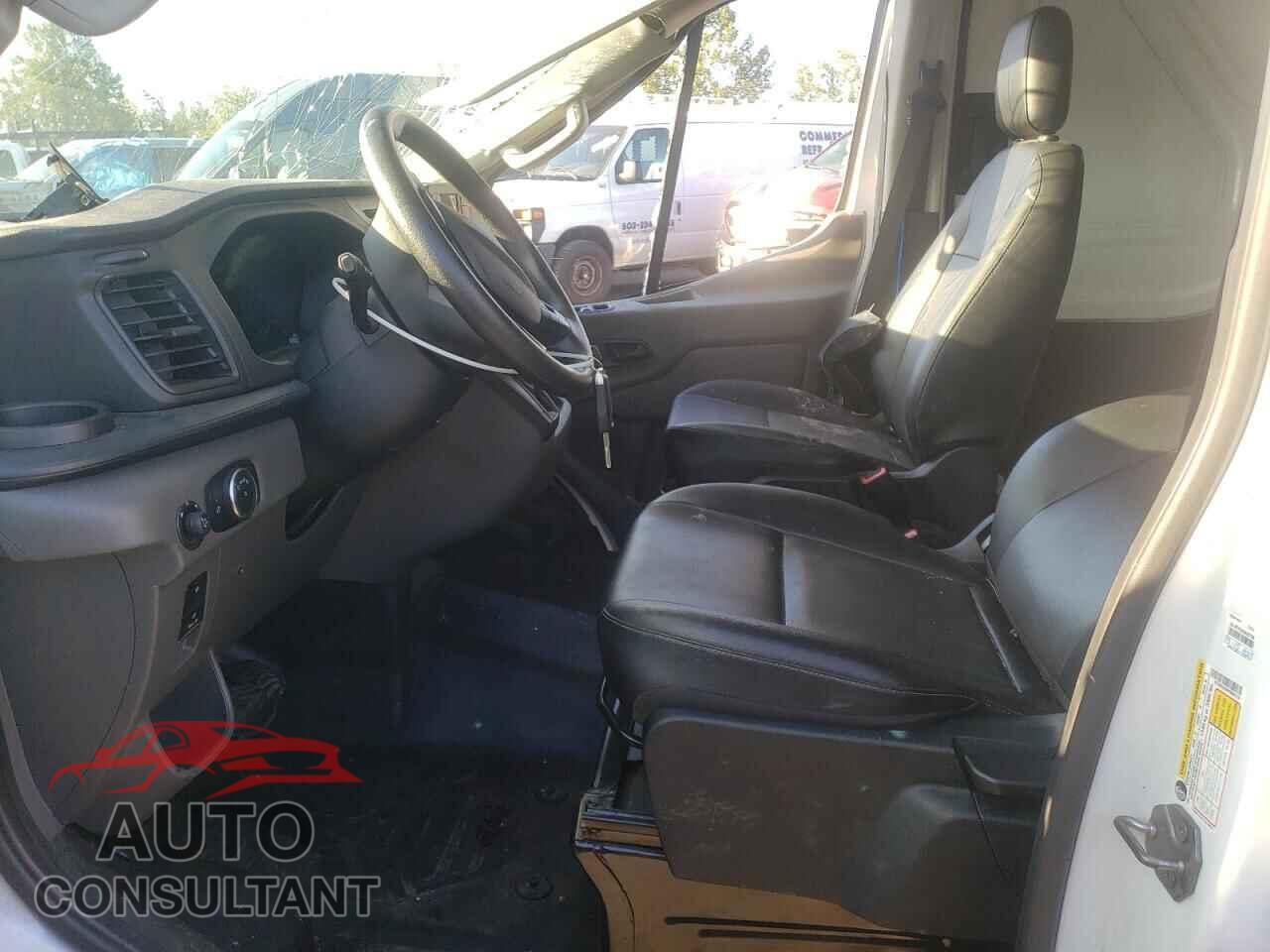 FORD TRANSIT 2023 - 1FTBR2C88PKB86218