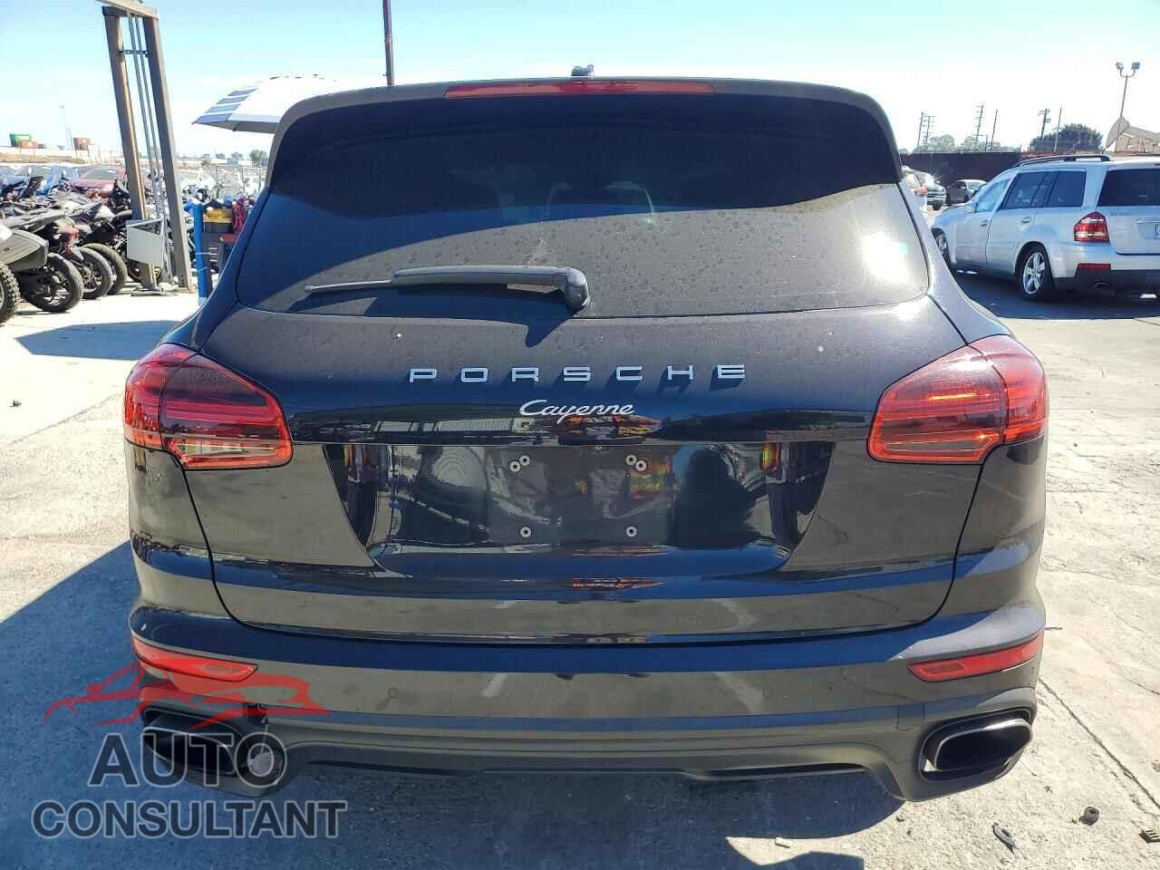 PORSCHE CAYENNE 2016 - WP1AA2A2XGKA14983