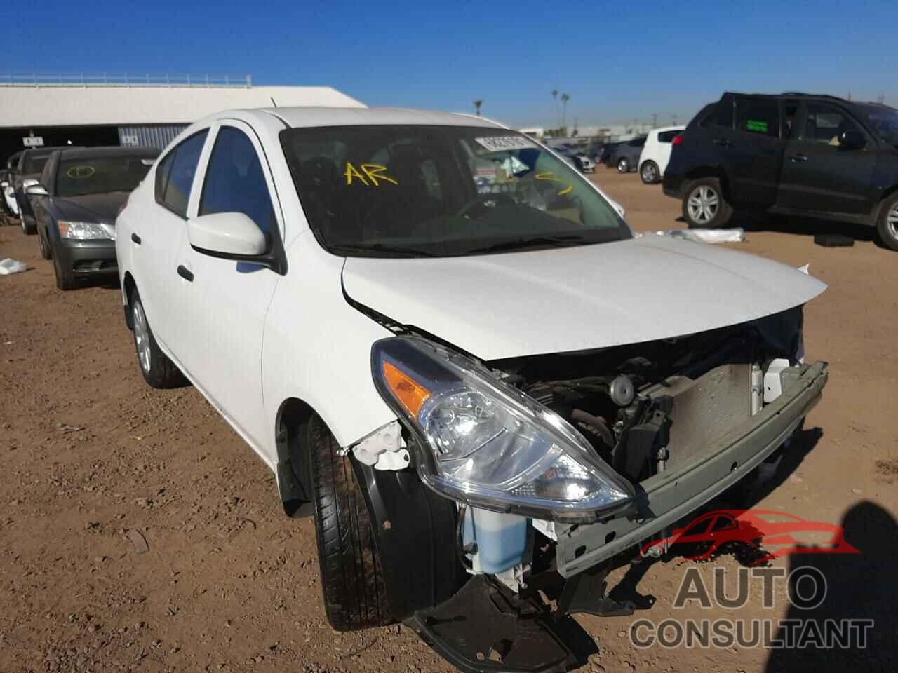 NISSAN VERSA 2018 - 3N1CN7APXJL823691