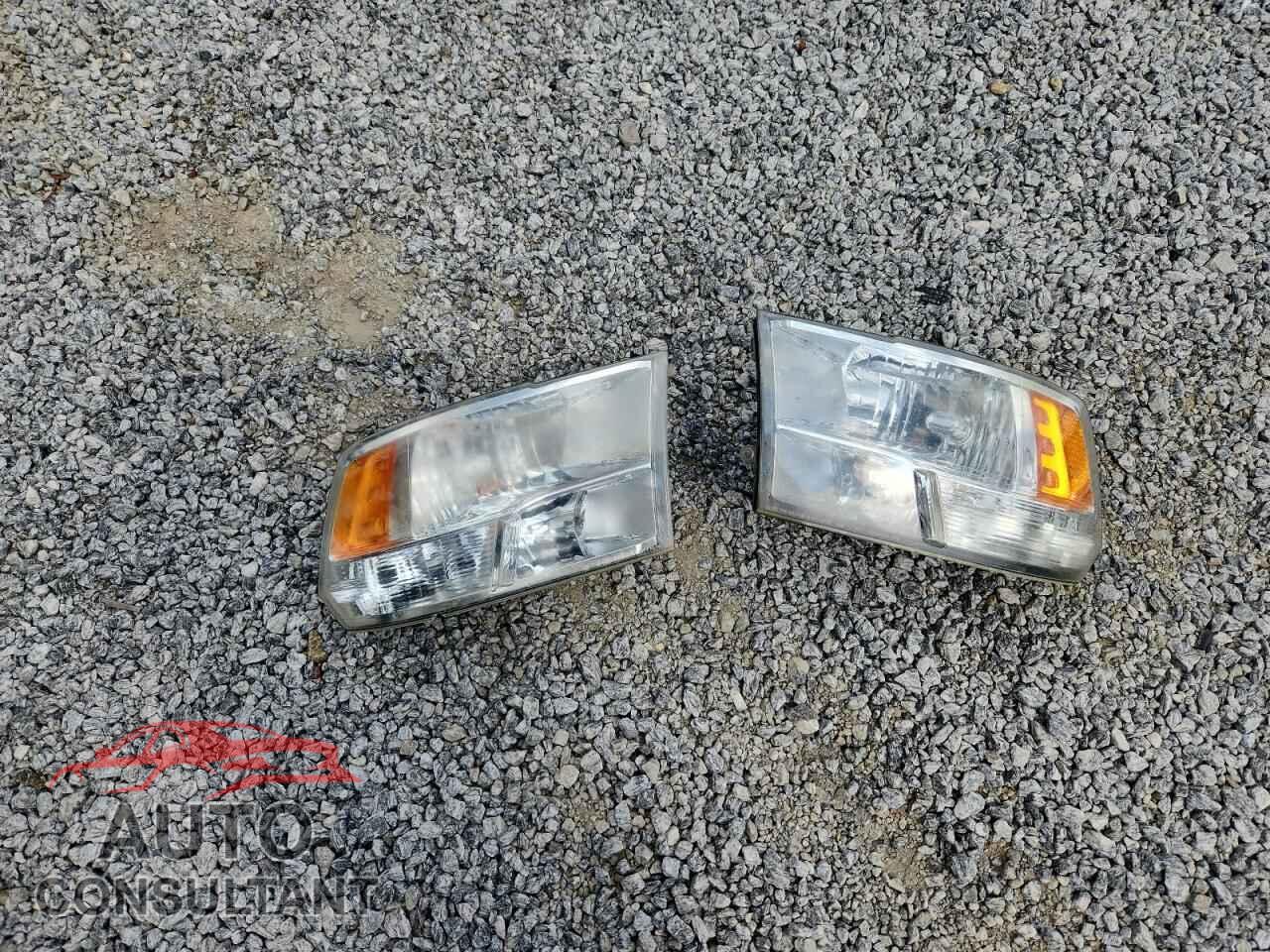 DODGE RAM 1500 2012 - 1C6RD7NT5CS327081