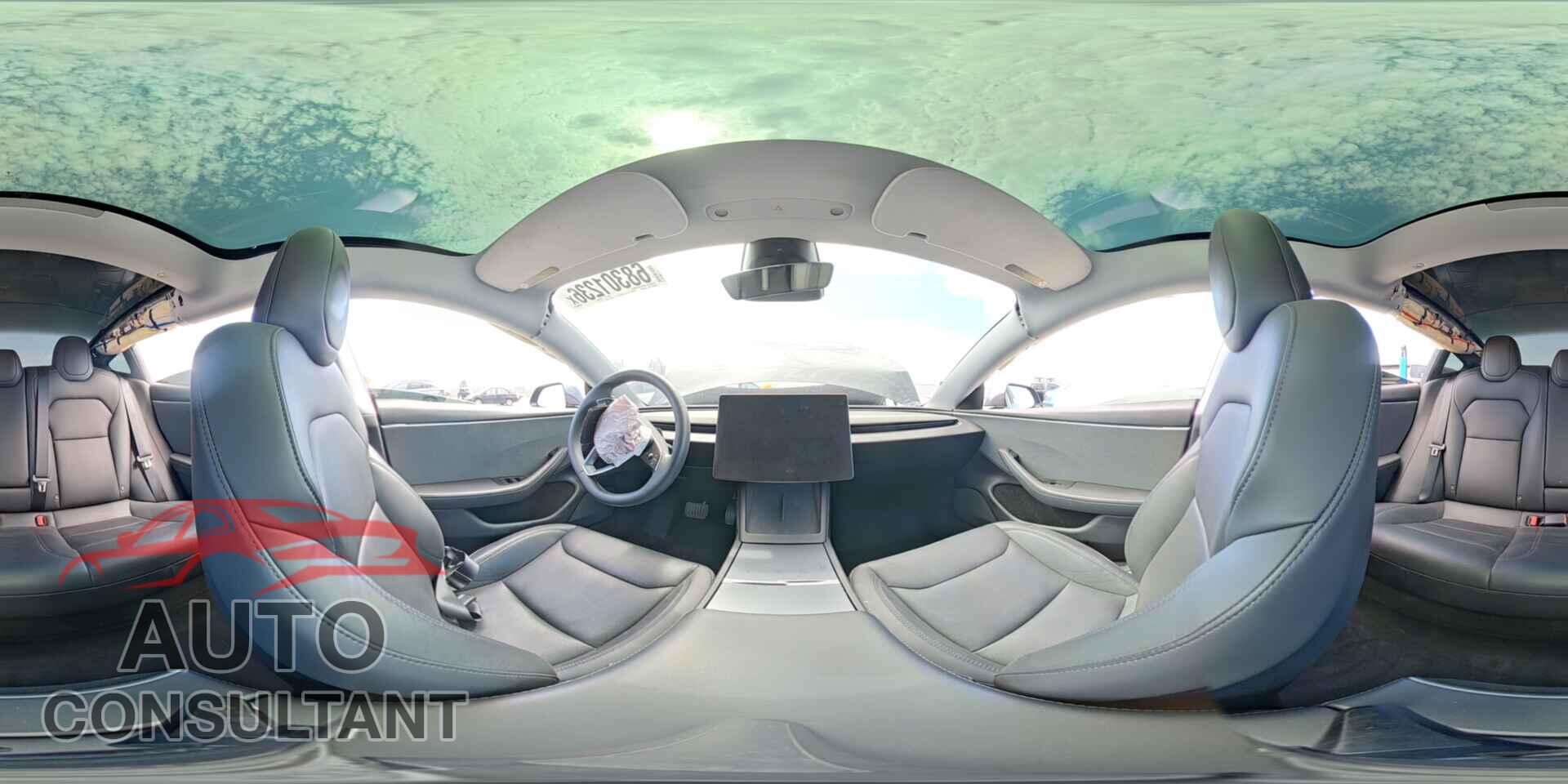 TESLA MODEL 3 2024 - 5YJ3E1EA0RF784457