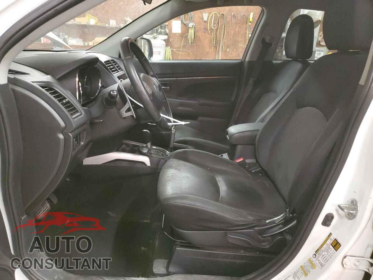 MITSUBISHI OUTLANDER 2013 - 4A4AR4AU9DE002723