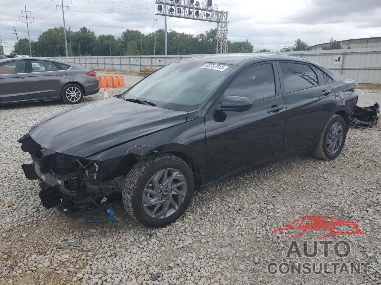 HYUNDAI ELANTRA 2025 - KMHLM4DJ4SU153435