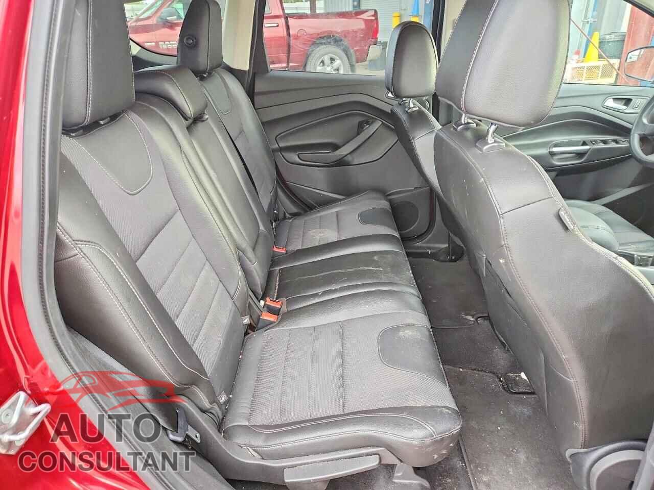 FORD ESCAPE 2014 - 1FMCU9GX2EUE52844