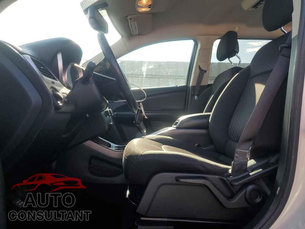 DODGE JOURNEY 2017 - 3C4PDCBB3HT608032
