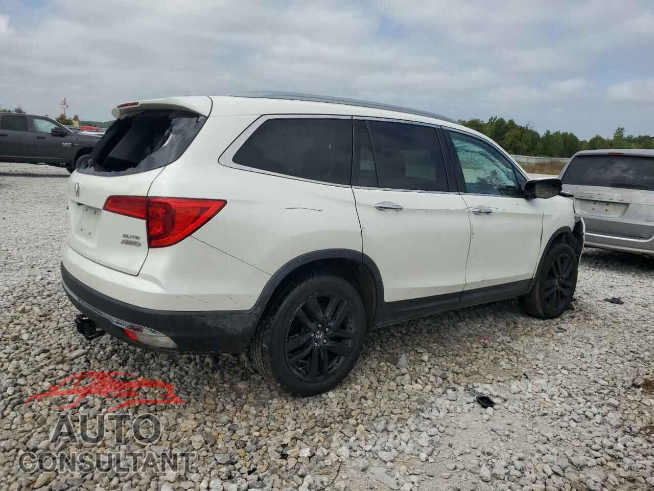 HONDA PILOT 2017 - 5FNYF6H06HB028018