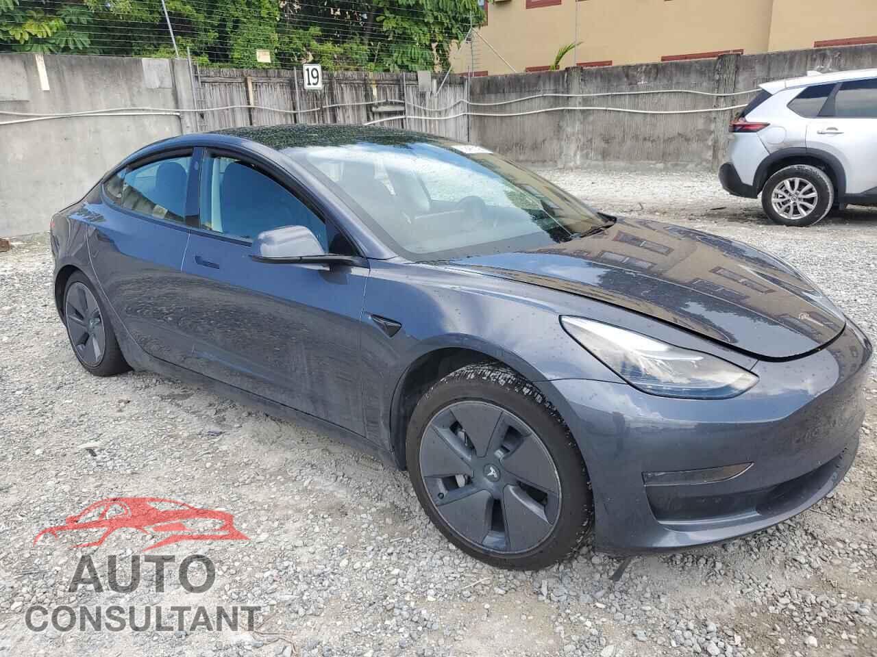 TESLA MODEL 3 2023 - 5YJ3E1EAXPF676795