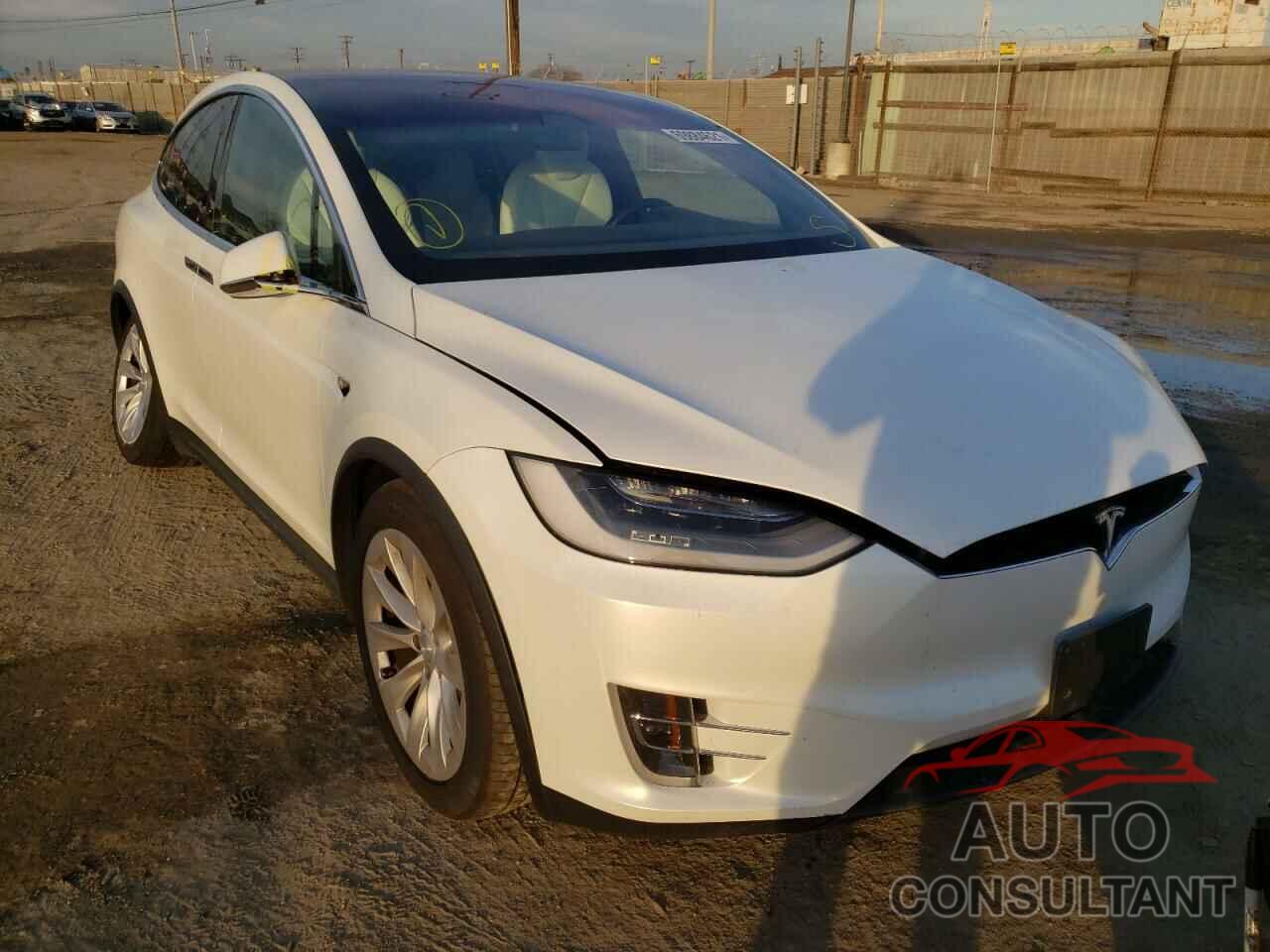 TESLA MODEL X 2020 - 5YJXCAE25LF238342