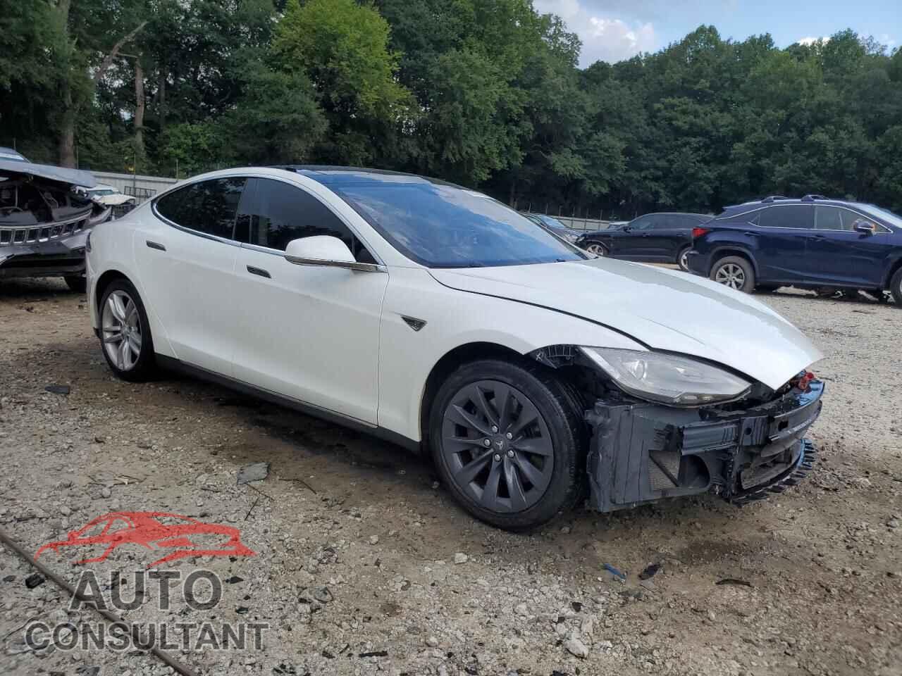 TESLA MODEL S 2015 - 5YJSA1S24FF082786