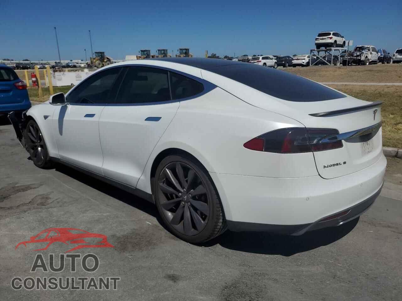 TESLA MODEL S 2014 - 5YJSA1H15EFP53122