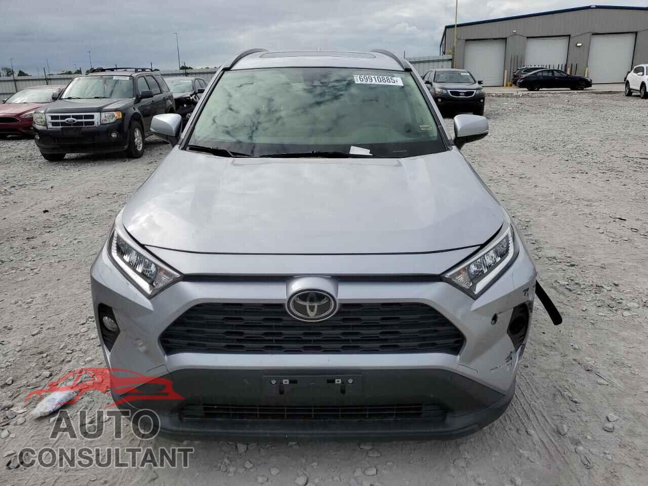 TOYOTA RAV4 2019 - JTMP1RFV2KD524149