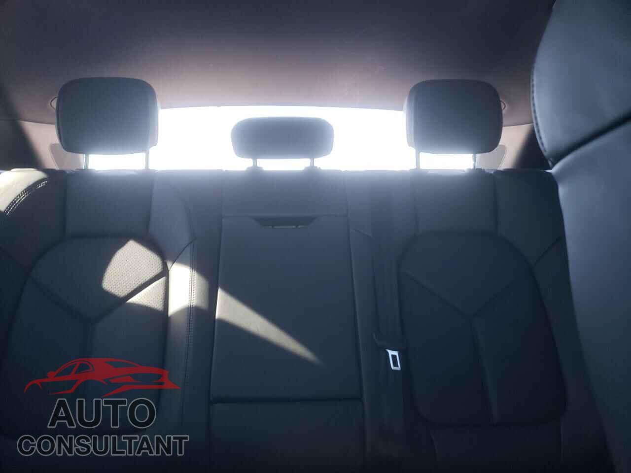 PORSCHE MACAN 2021 - WP1AB2A50MLB37348
