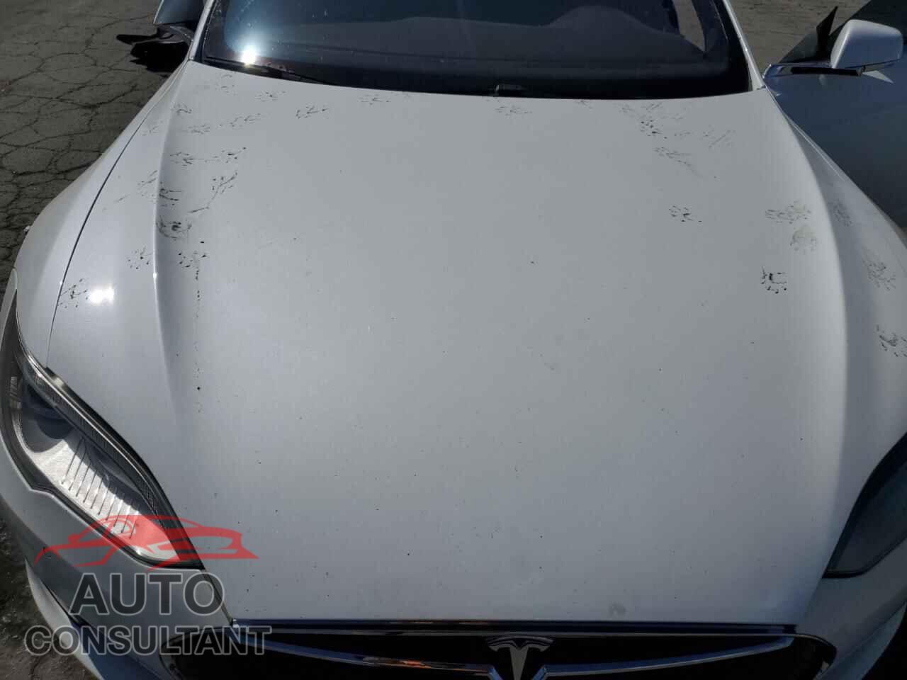 TESLA MODEL S 2015 - 5YJSA1H24FF084903