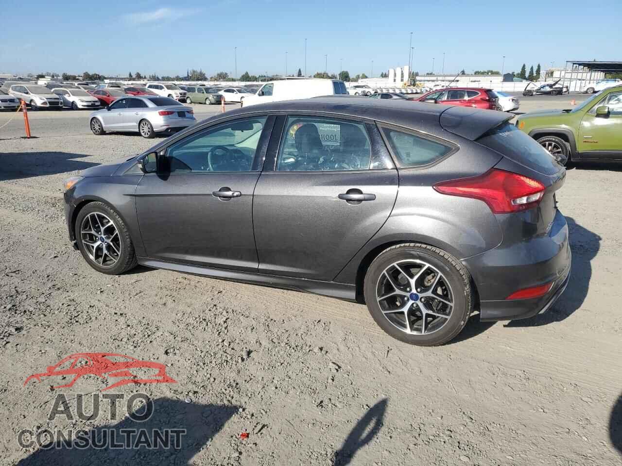 FORD FOCUS 2016 - 1FADP3K29GL203545