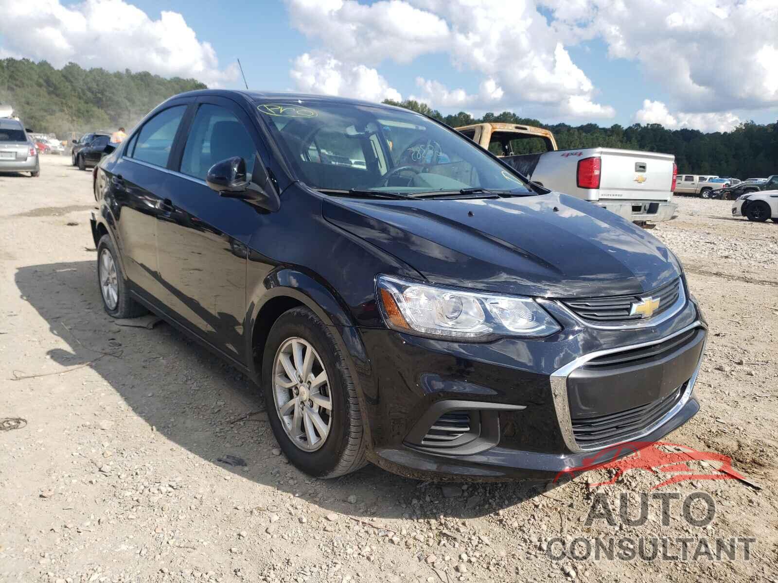 CHEVROLET SONIC 2018 - 1G1JD5SH4J4141228