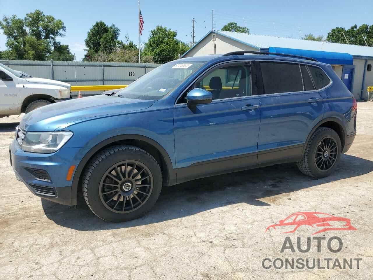 VOLKSWAGEN TIGUAN 2019 - 3VV2B7AX4KM097289