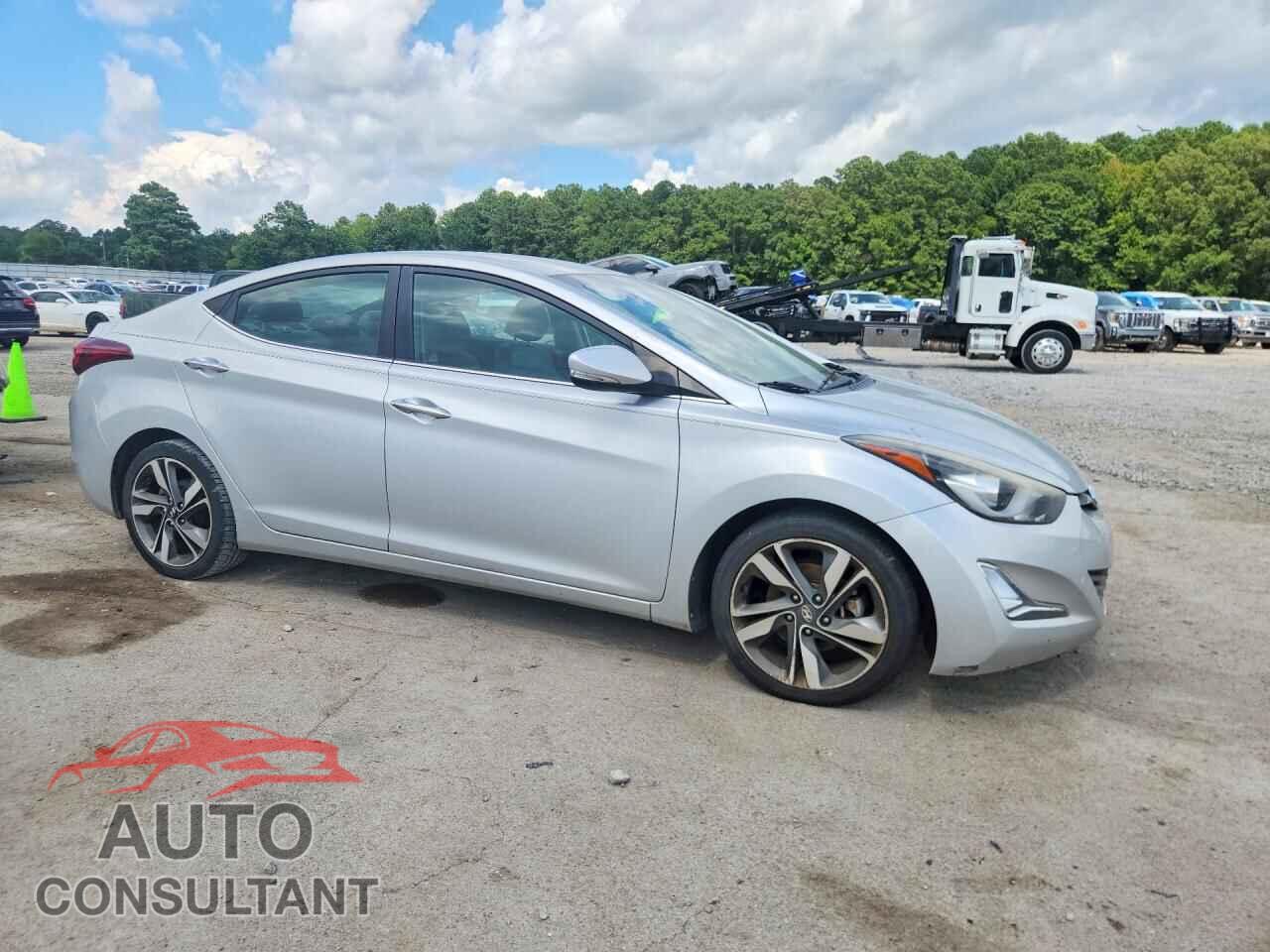 HYUNDAI ELANTRA 2015 - KMHDH4AE1FU326883