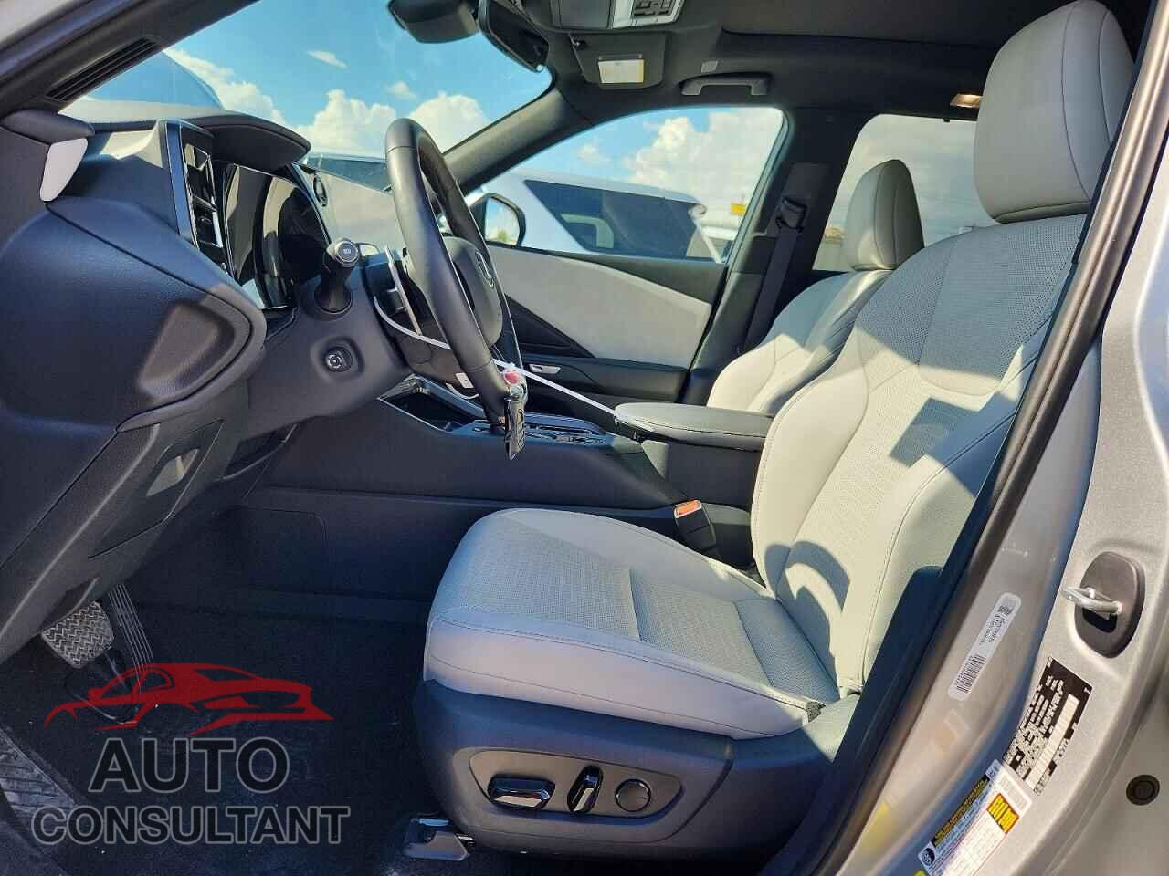 LEXUS UNKNOWN 2025 - 5TDAAAA64SS017295