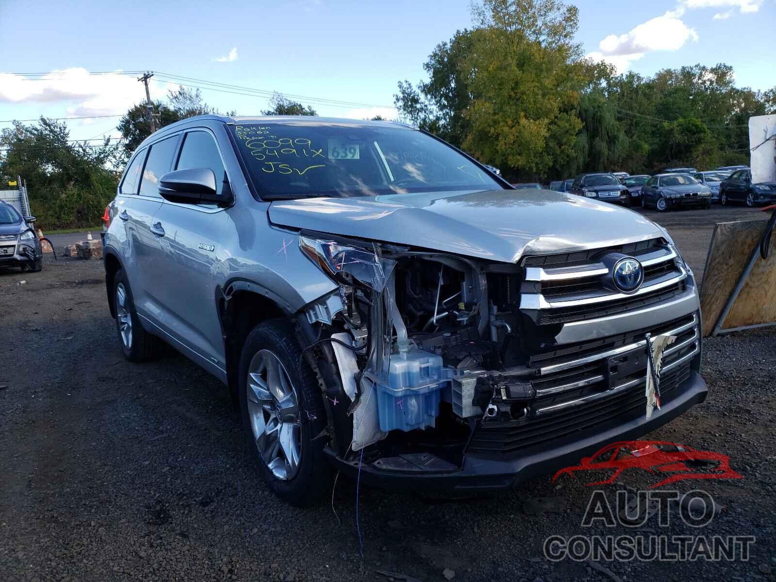 TOYOTA HIGHLANDER 2019 - 5TDDGRFH3KS068789