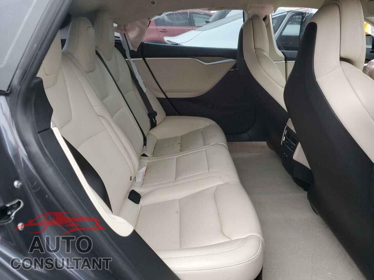 TESLA MODEL S 2017 - 5YJSA1E28HF228590
