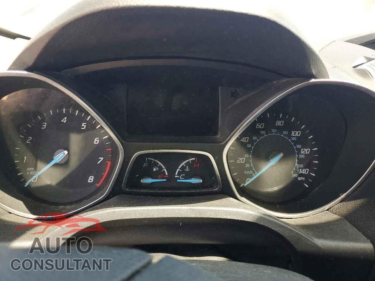 FORD ESCAPE 2015 - 1FMCU0G74FUC03667