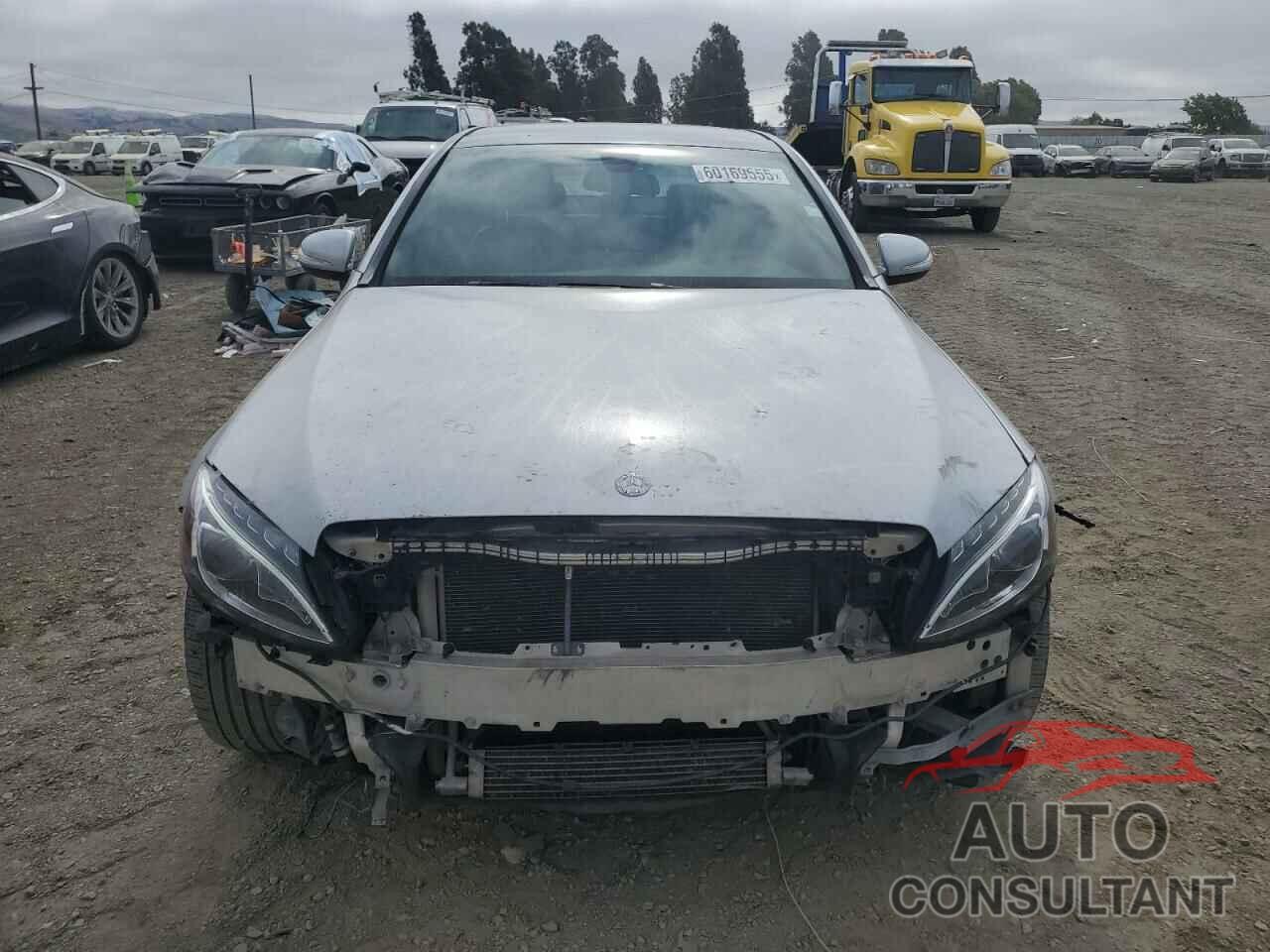 MERCEDES-BENZ C-CLASS 2015 - 55SWF4KB9FU078350