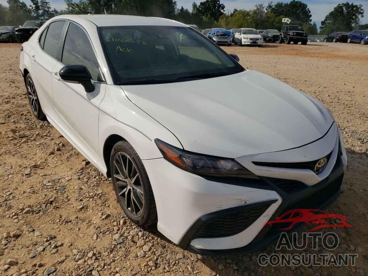 TOYOTA CAMRY 2022 - 4T1G11AK1NU645334