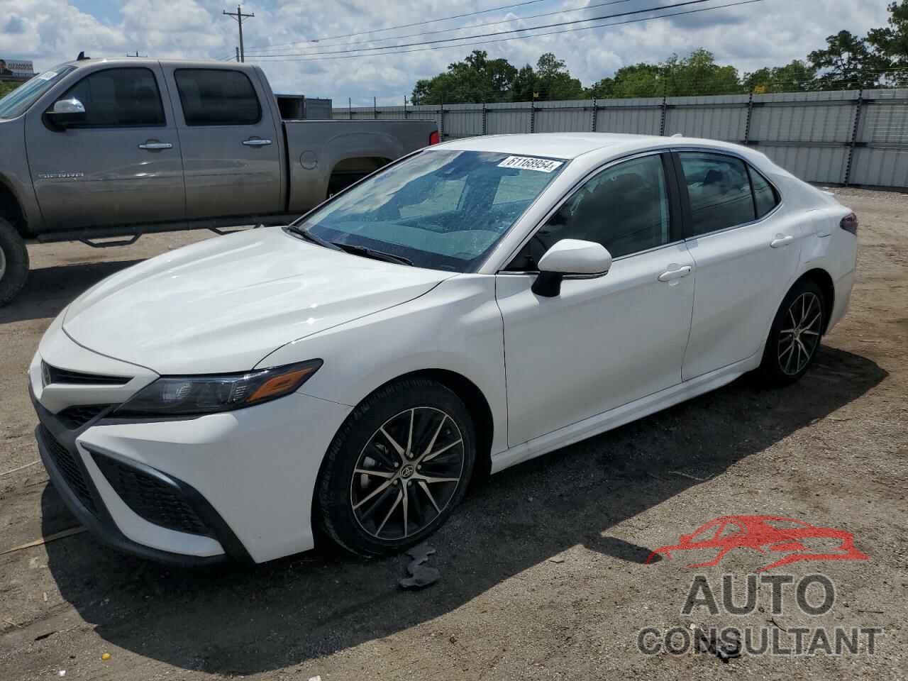 TOYOTA CAMRY 2023 - 4T1G11AK9PU150995