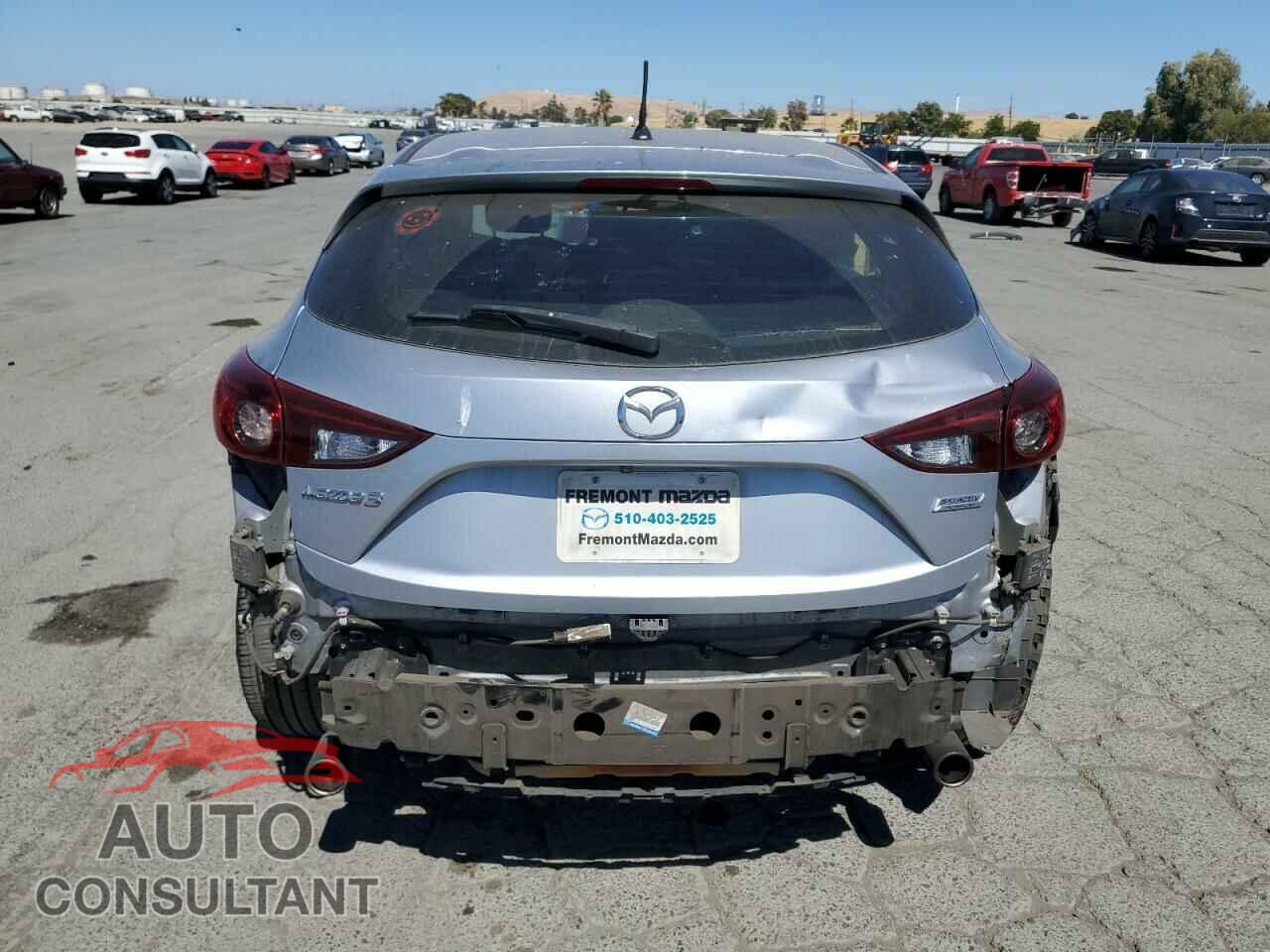 MAZDA 3 2017 - 3MZBN1L76HM107570