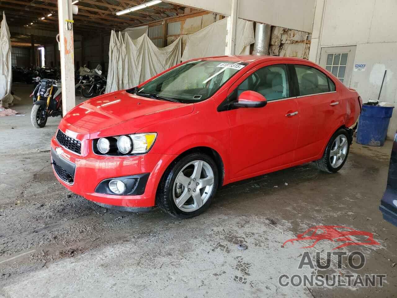 CHEVROLET SONIC 2015 - 1G1JE5SBXF4211136