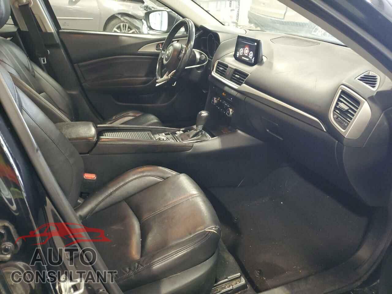 MAZDA 3 2017 - 3MZBN1V73HM110357