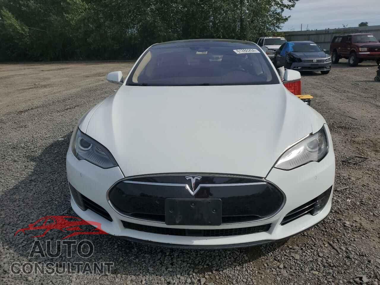 TESLA MODEL S 2016 - 5YJSA1E11GF132483