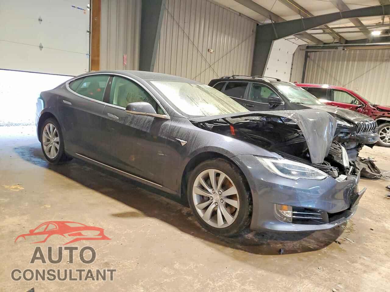 TESLA MODEL S 2017 - 5YJSA1E25HF199016