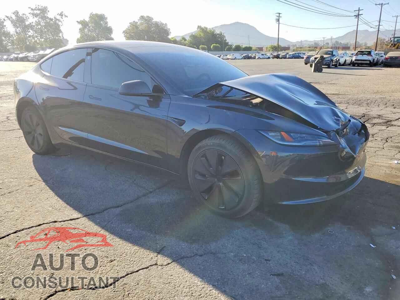 TESLA MODEL 3 2024 - 5YJ3E1EAXRF823605