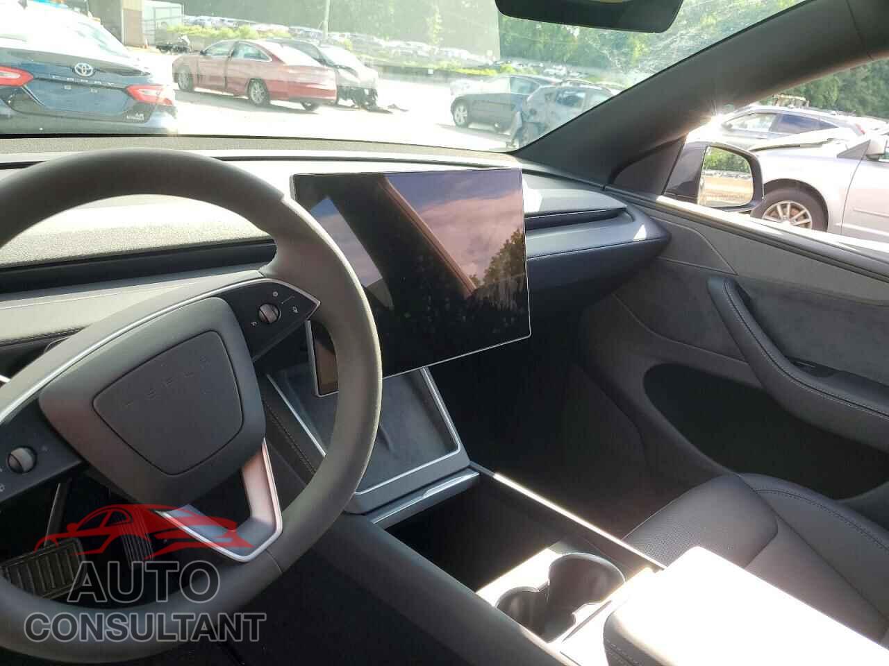 TESLA MODEL Y 2026 - 7SAYGDEEXTA711334