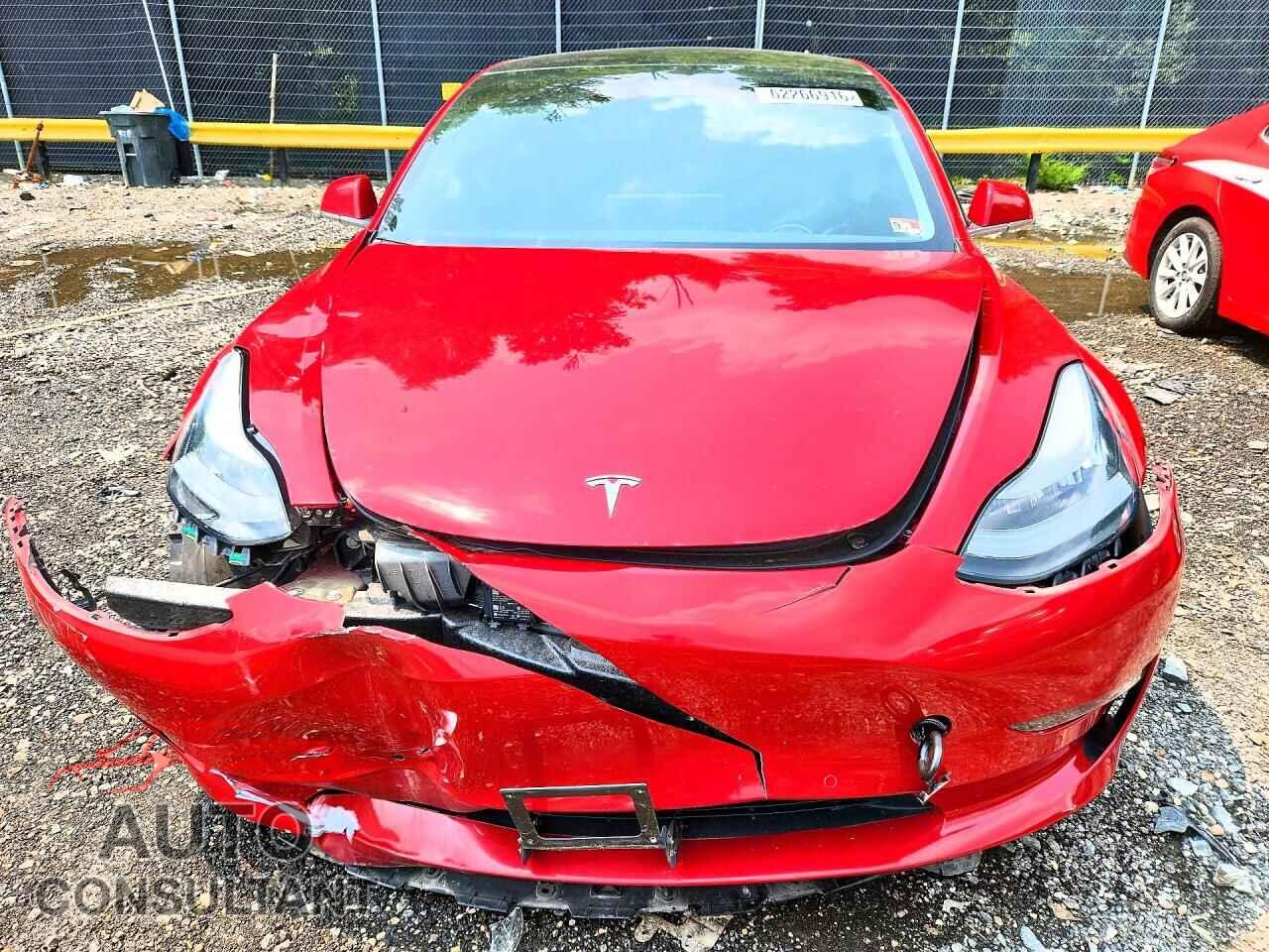 TESLA MODEL 3 2019 - 5YJ3E1EB0KF464148