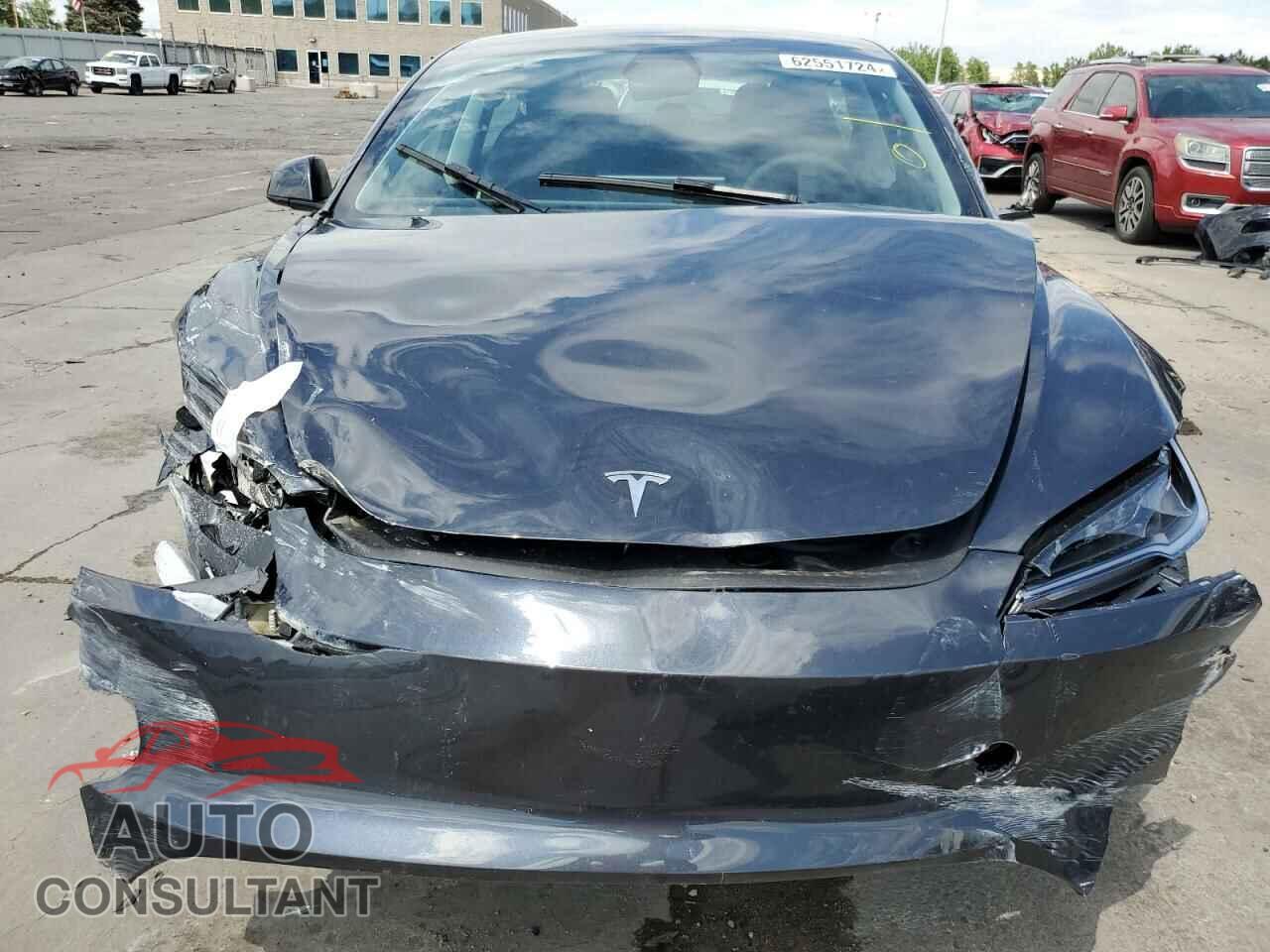 TESLA MODEL 3 2024 - 5YJ3E1EB3RF758668