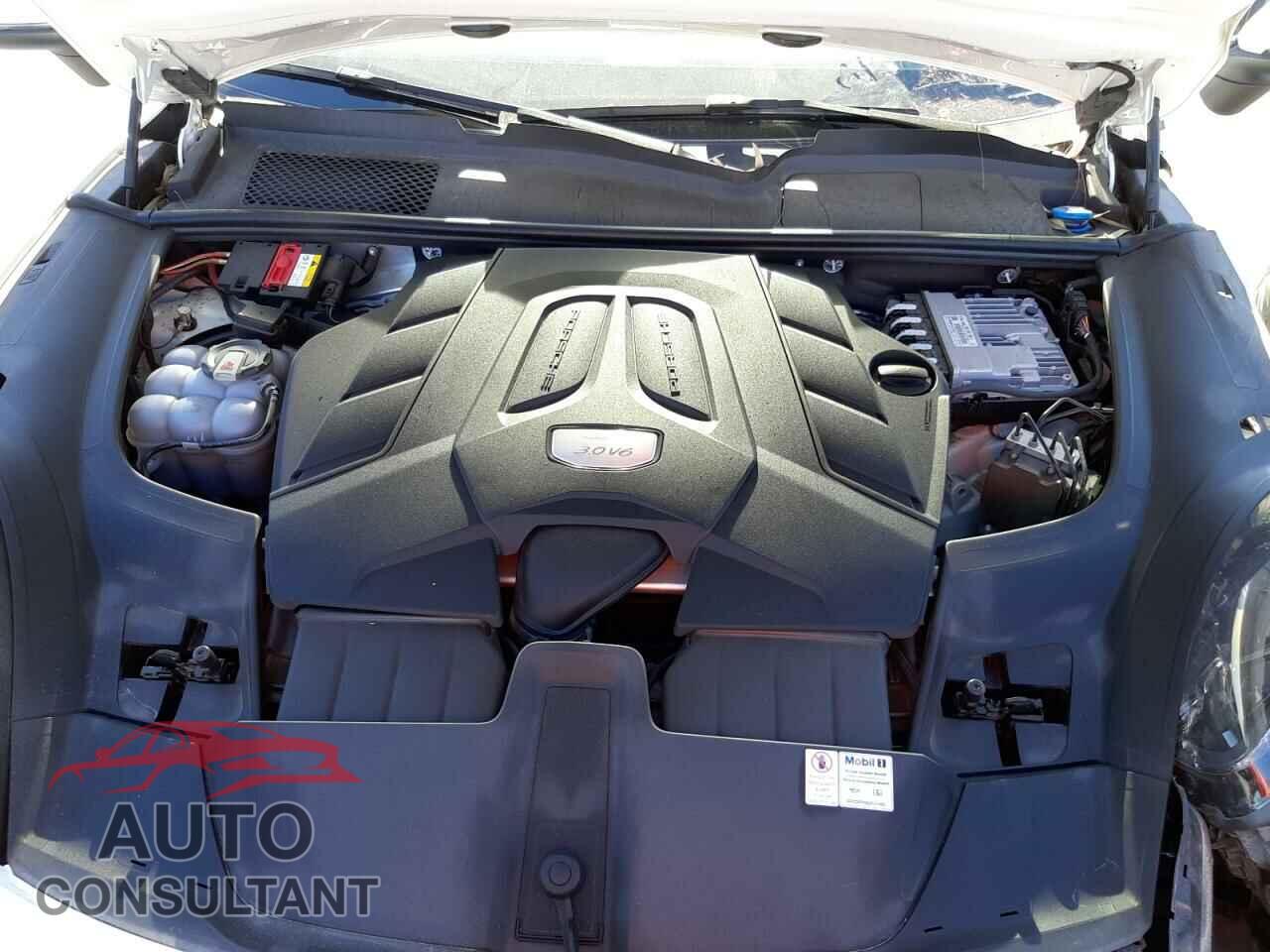 PORSCHE CAYENNE 2020 - WP1AA2AY0LDA01002