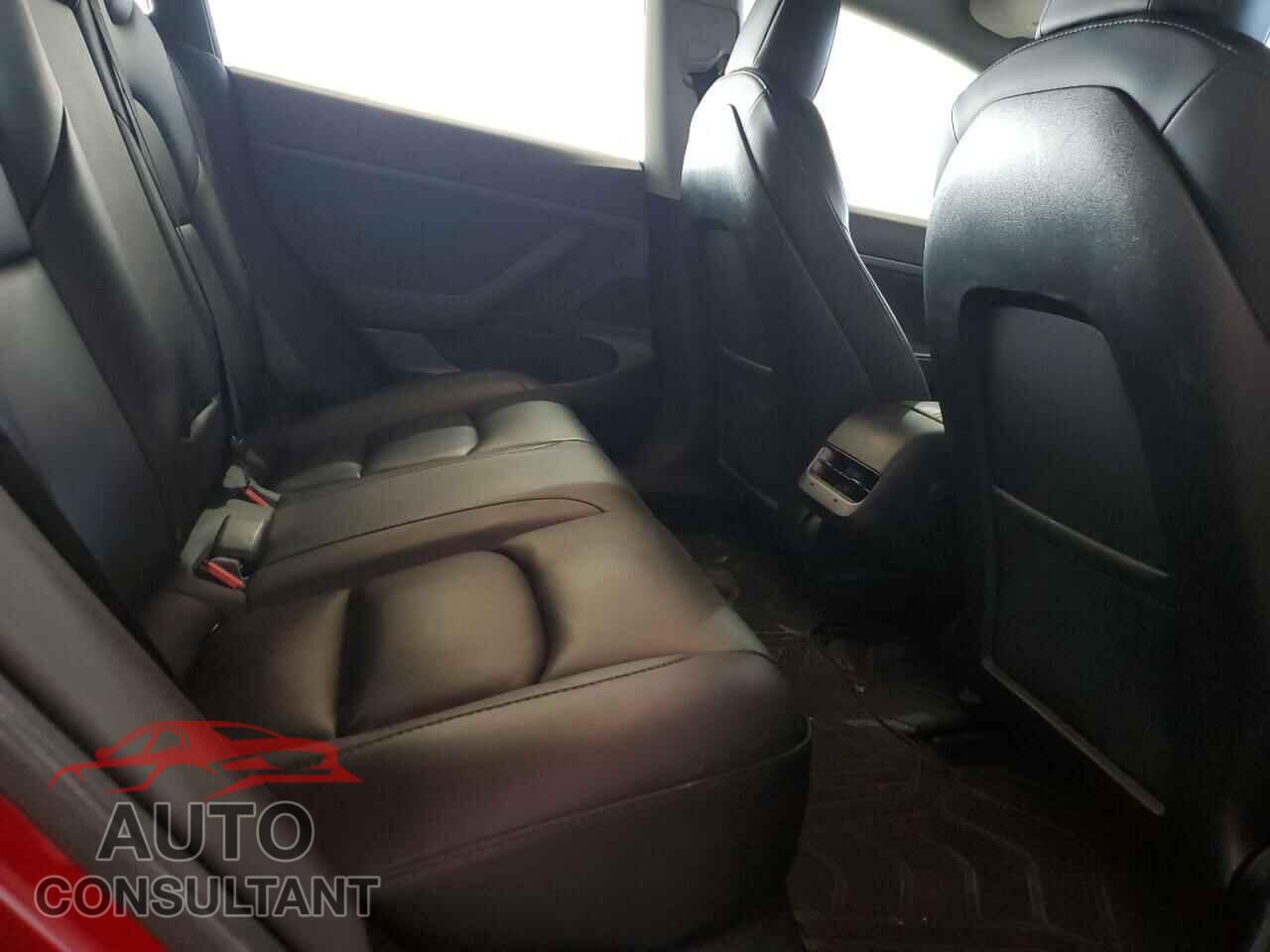 TESLA MODEL 3 2021 - 5YJ3E1EA8MF850861