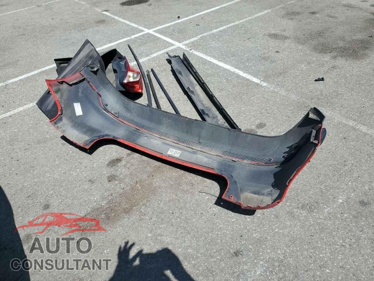 FORD FOCUS 2013 - 1FADP3K29DL342425