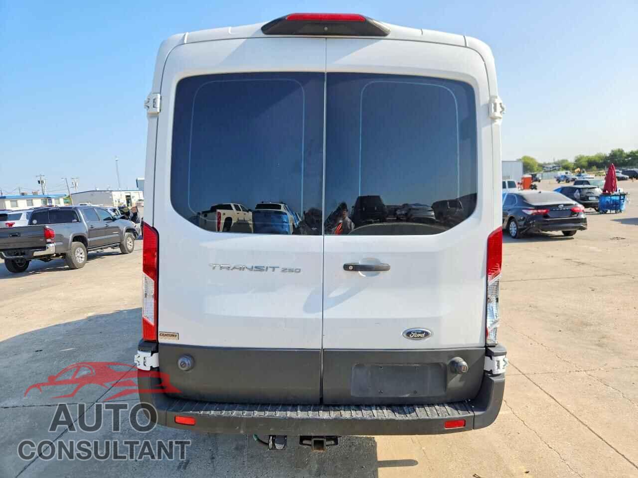 FORD TRANSIT 2020 - 1FTBR1C8XLKB60269