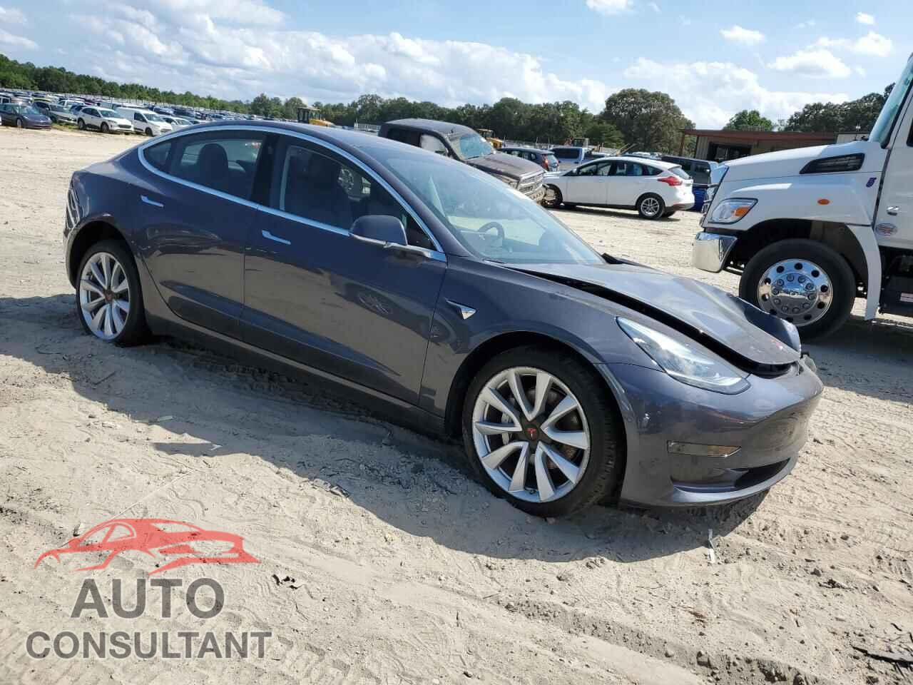 TESLA MODEL 3 2018 - 5YJ3E1EA5JF024142