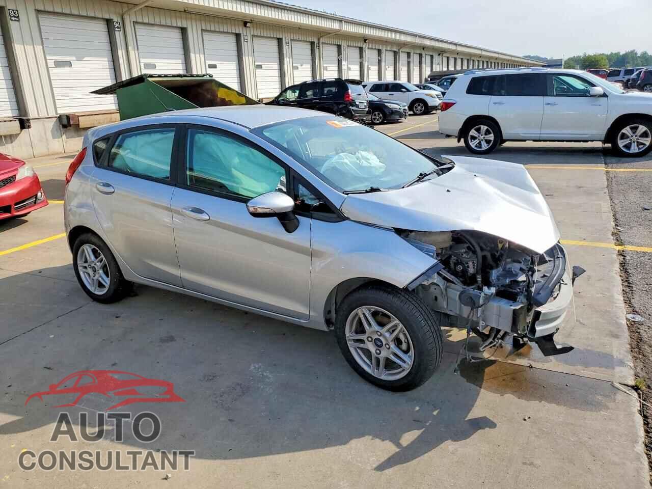 FORD FIESTA 2019 - 3FADP4EJ3KM135520