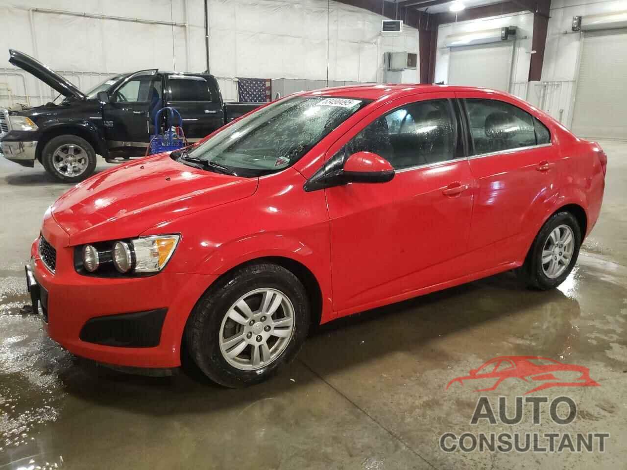 CHEVROLET SONIC 2014 - 1G1JC5SH1E4238783