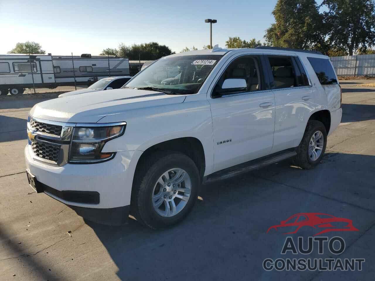 CHEVROLET TAHOE 2018 - 1GNSCBKC6JR118786