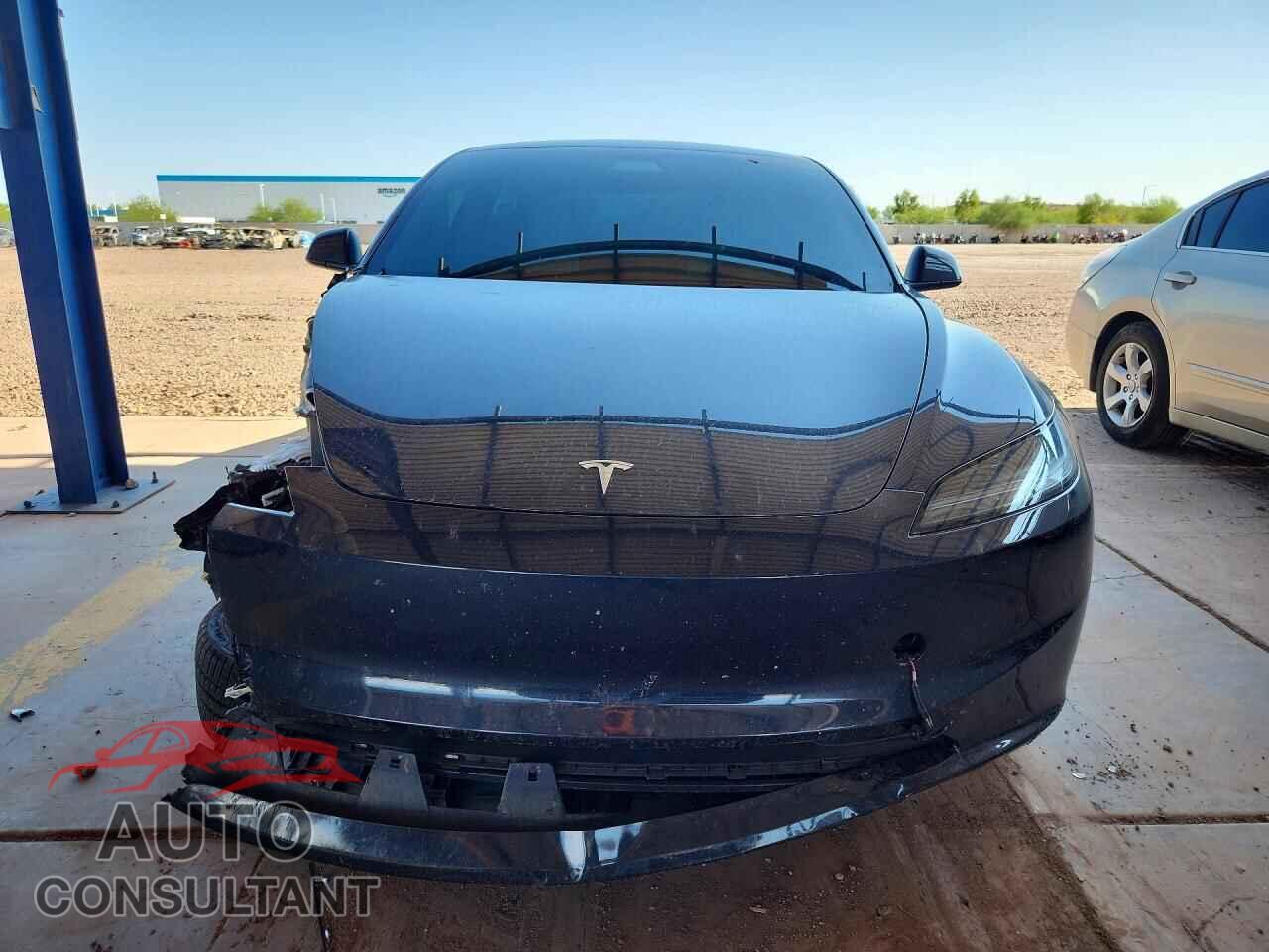 TESLA MODEL 3 2025 - 5YJ3E1EB2SF068769