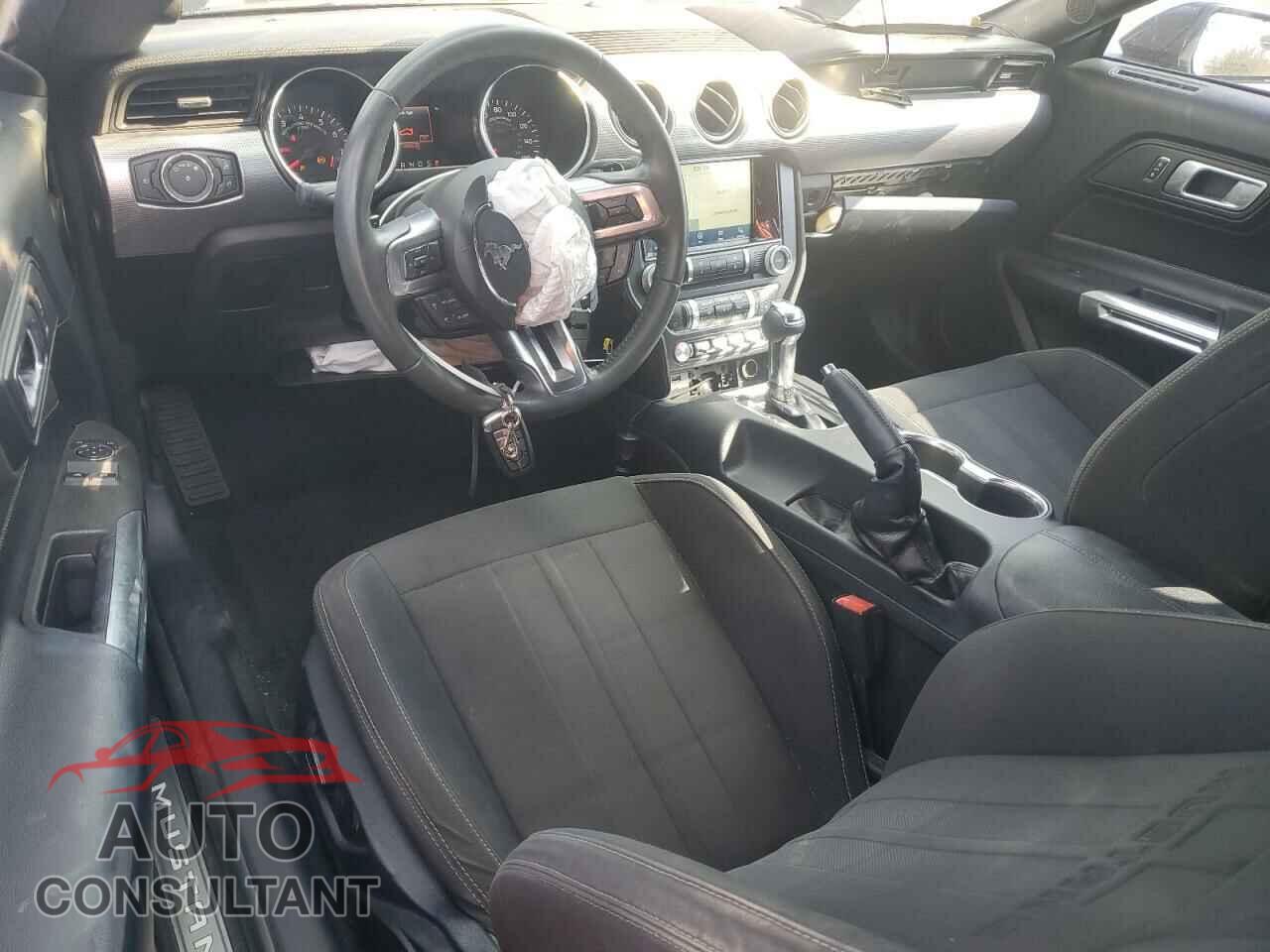 FORD MUSTANG 2018 - 1FA6P8CF3J5117330