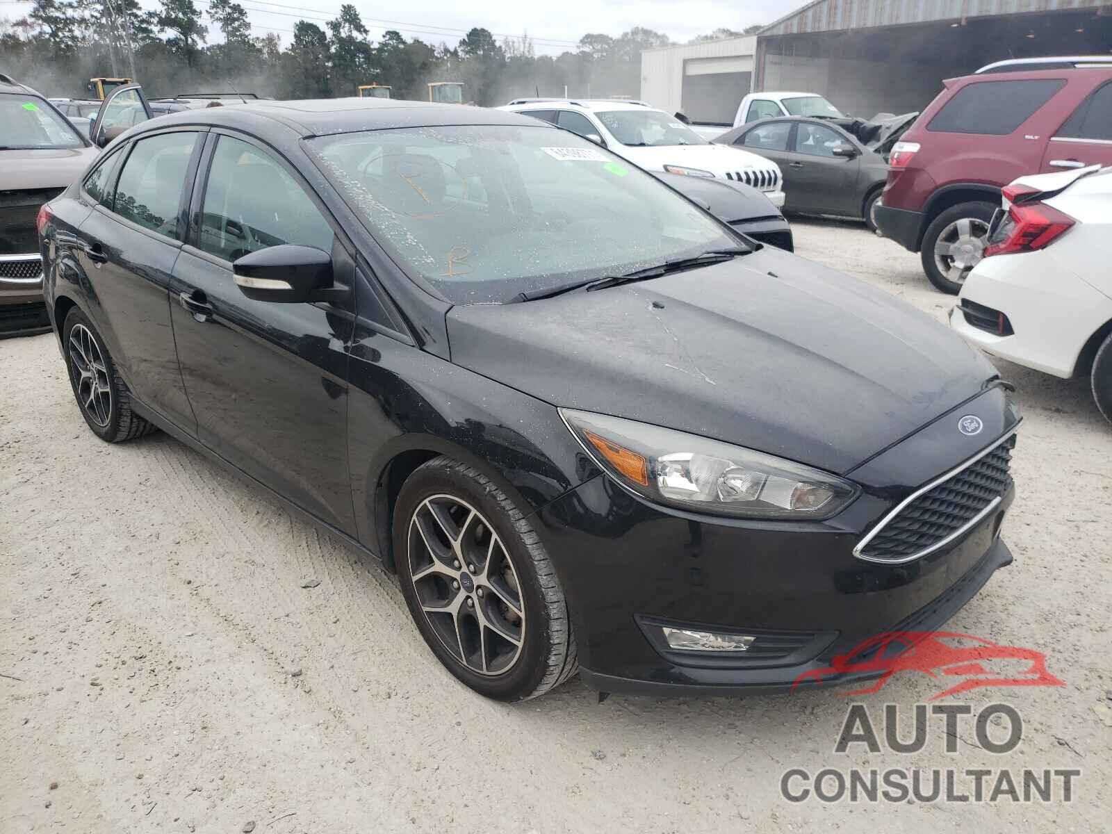 FORD FOCUS 2017 - 1FADP3H22HL279441