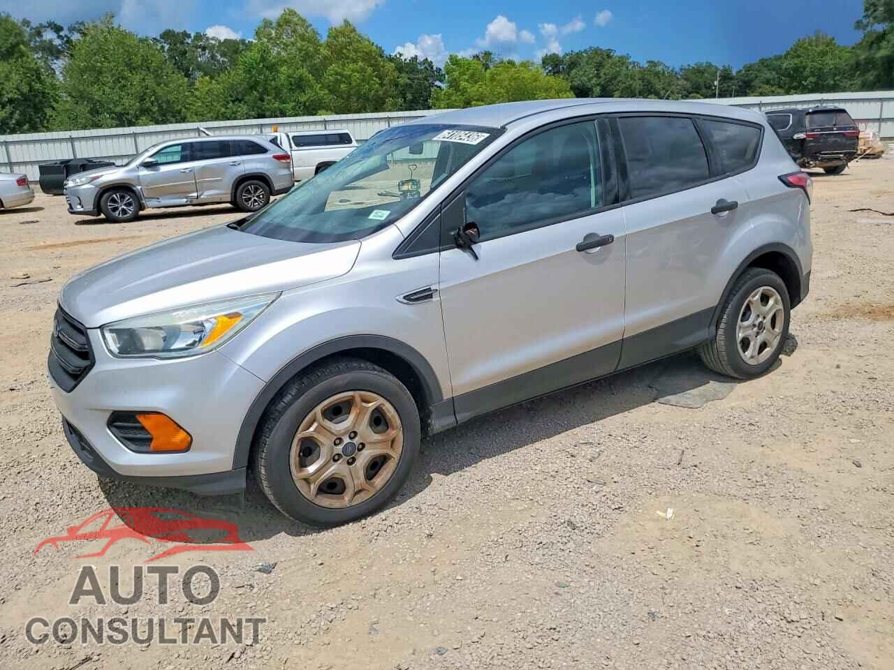 FORD ESCAPE 2017 - 1FMCU0F74HUB71856