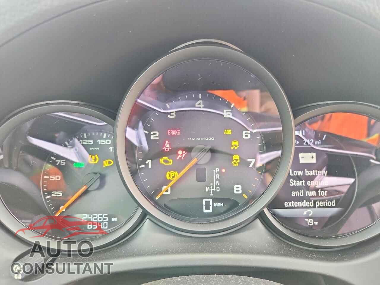 PORSCHE MACAN 2017 - WP1AA2A55HLB04631